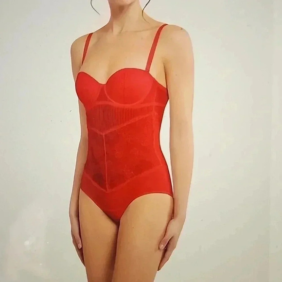 WOLFORD VENUS FORMING BODYSUIT RUBINO SIZE 38D - Picture 1 of 5